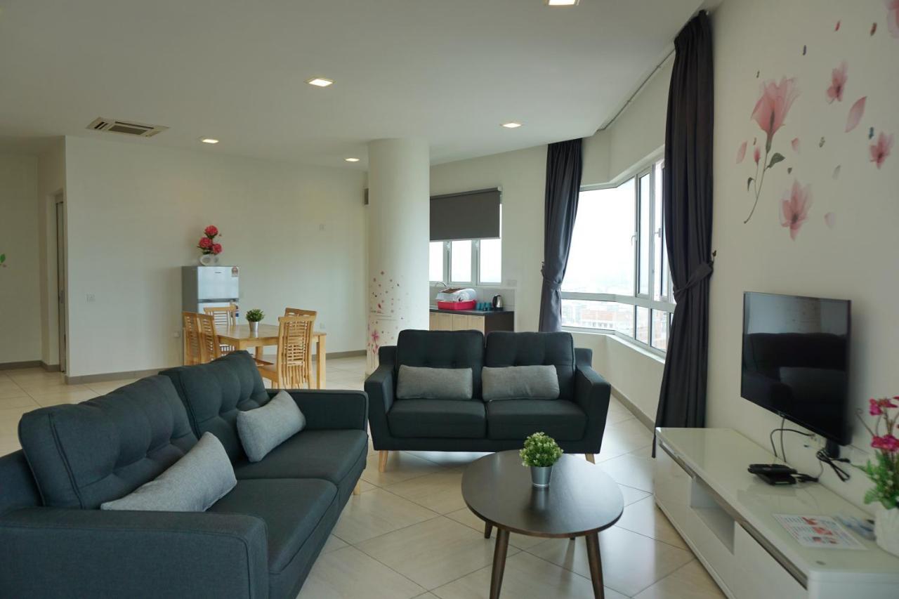Pm Octagon & 3 Apartment